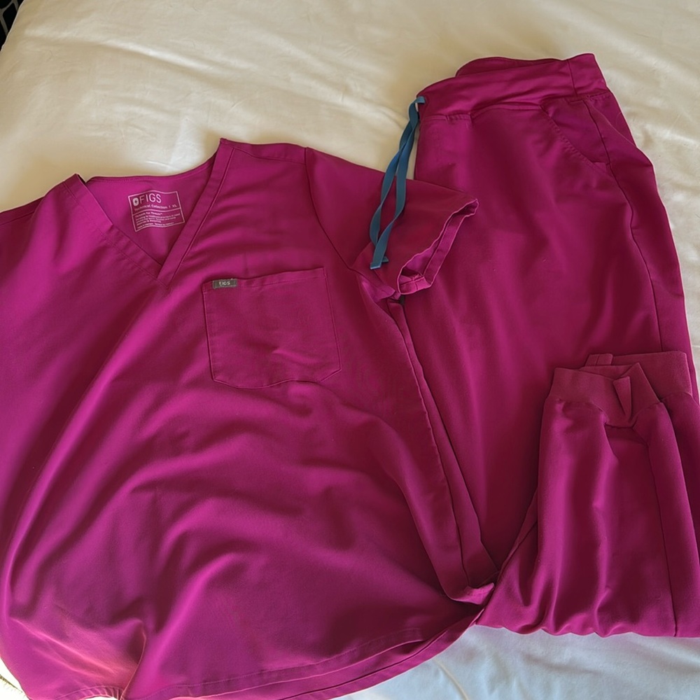 Figs XL pink scrubs